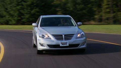 Hyundai Genesis 2012-2014 Road Test