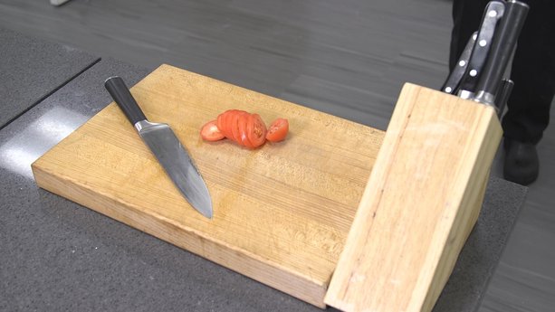 How to Keep Your Kitchen Knives Sharp