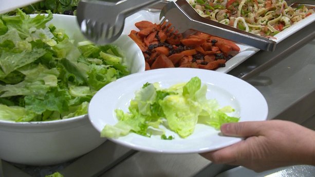 CR: Avoid Romaine Lettuce for Now