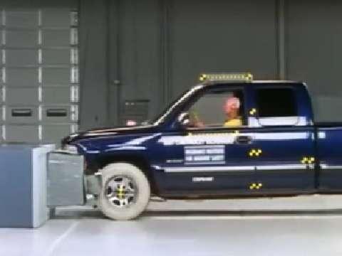 Chevrolet Silverado 1500 crash test 1999-2006