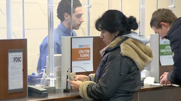 Avoiding bank fees