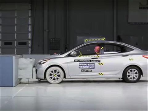 Hyundai Accent crash test 2012
