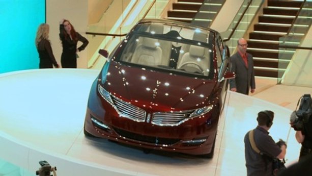 Detroit Auto Show: 2013 Lincoln MKZ