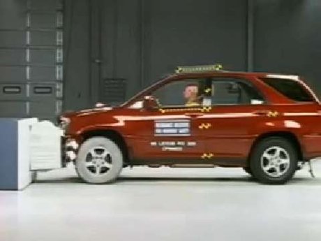 Lexus RX 300 crash test 1999-2003