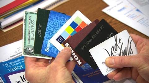 Store credit card pros & cons
