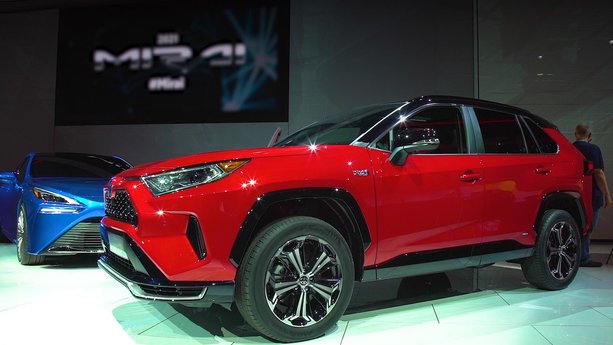 2019 LA Auto Show: 2021 Toyota RAV4 Prime