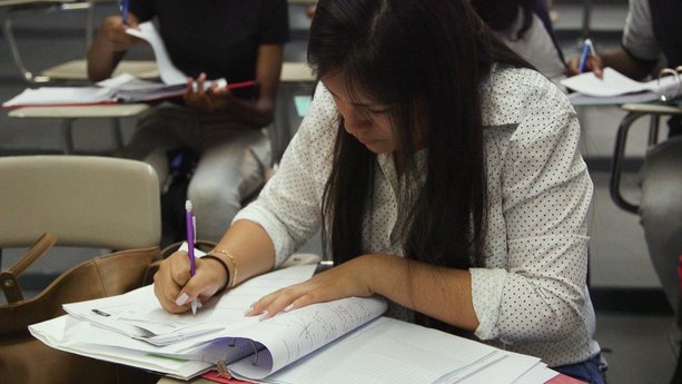 Cómo escoger un plan de pago para tu préstamo estudiantil