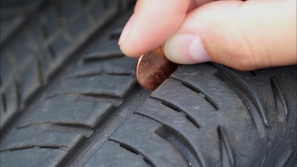 Autos Tips: Checking Tire Tread