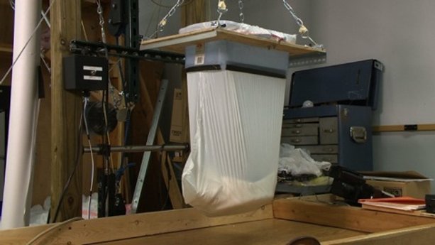 Kitchen trash bag testing