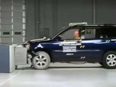 Toyota Highlander crash test 2001-2007