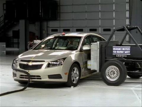 Chevrolet Cruze crash test 2011-2012