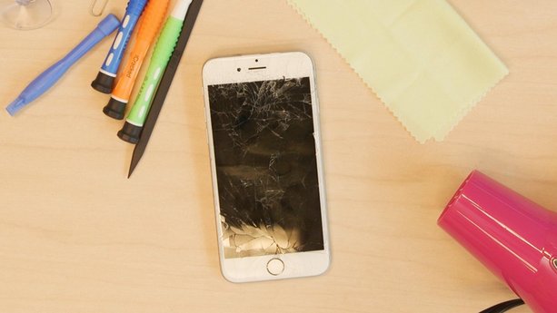 Fixing a Cracked iPhone Screen