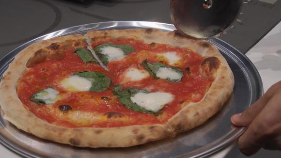 Home Pizza Ovens Promise Pizzeria-like Results