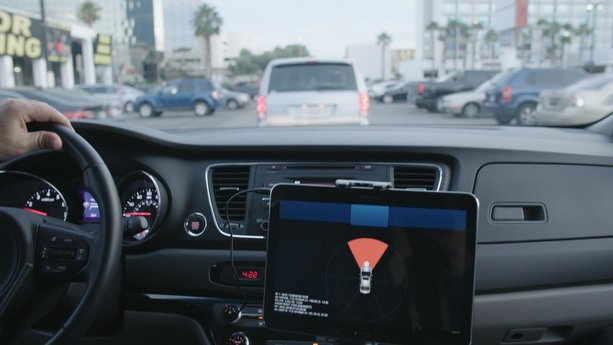 New Technology Allows Cars to Communicate