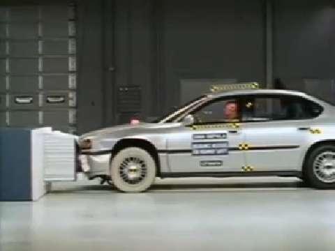 Chevrolet Impala crash test 2000-2005