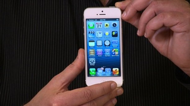 Apple iPhone 5 first look