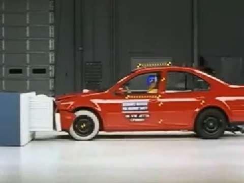 Volkswagen Jetta crash test 1999-2005