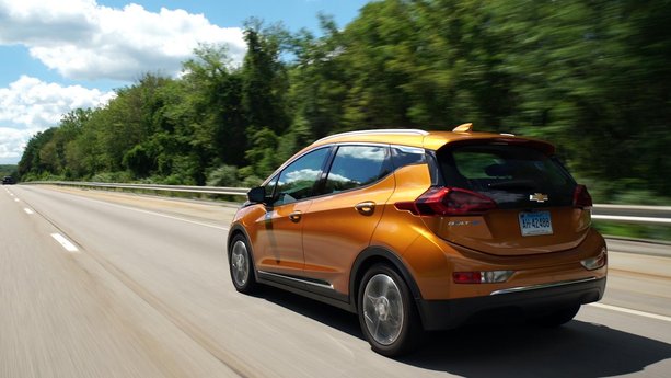 Chevy Bolt Sets CR Electric Range Record