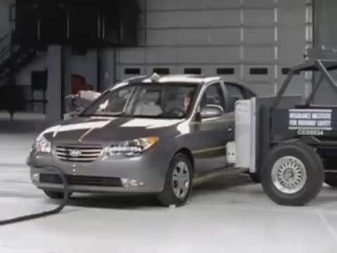 Hyundai Elantra crash test 2010-2012
