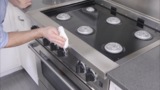 How to Deep-Clean a Kitchen Range