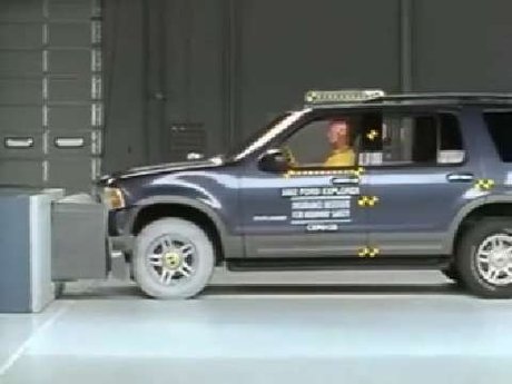 Ford Explorer crash test 2002-2005