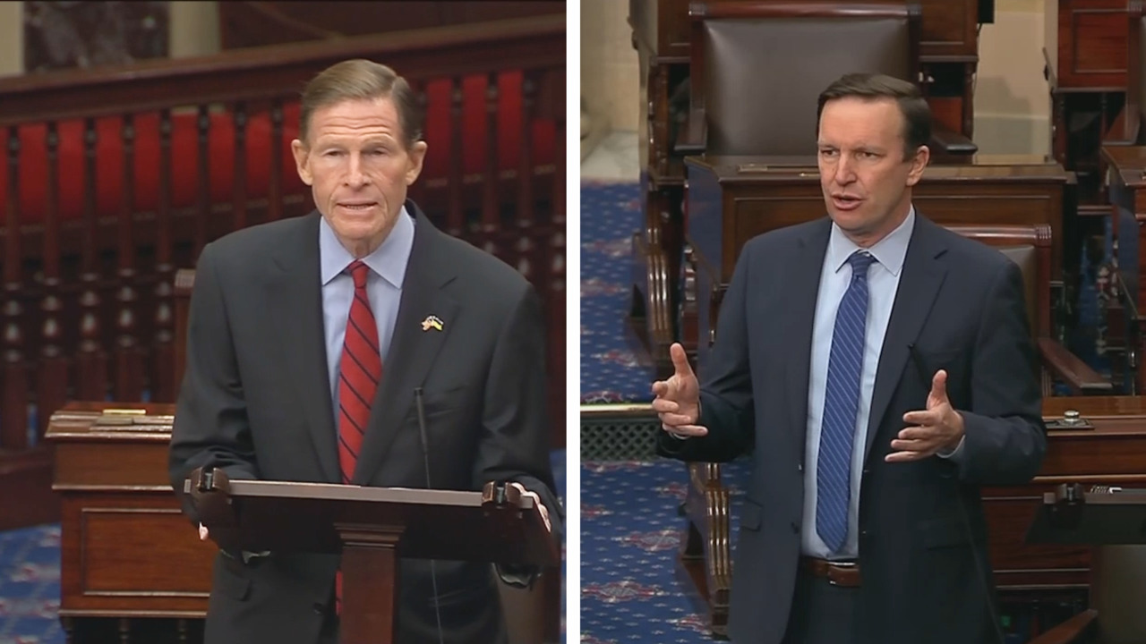 Murphy, Blumenthal remember Sandy Hook on the Senate floor