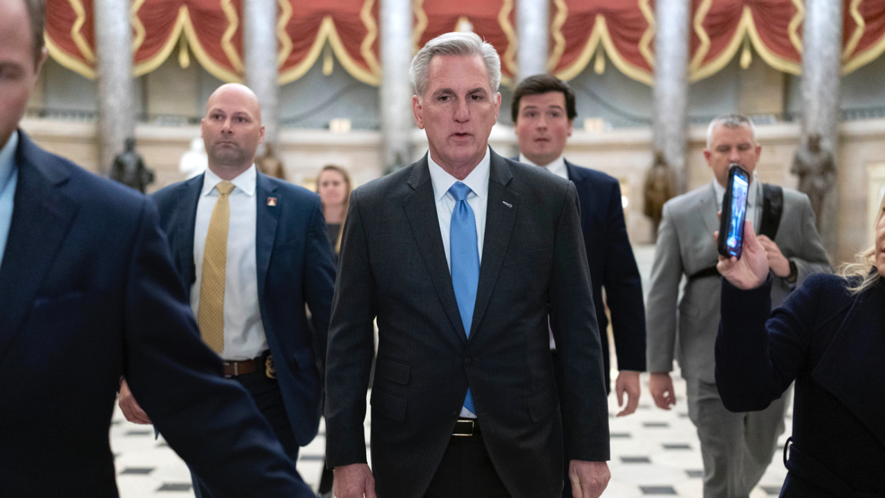 GOP passes new House rules, with big consequences for McCarthy thumbnail