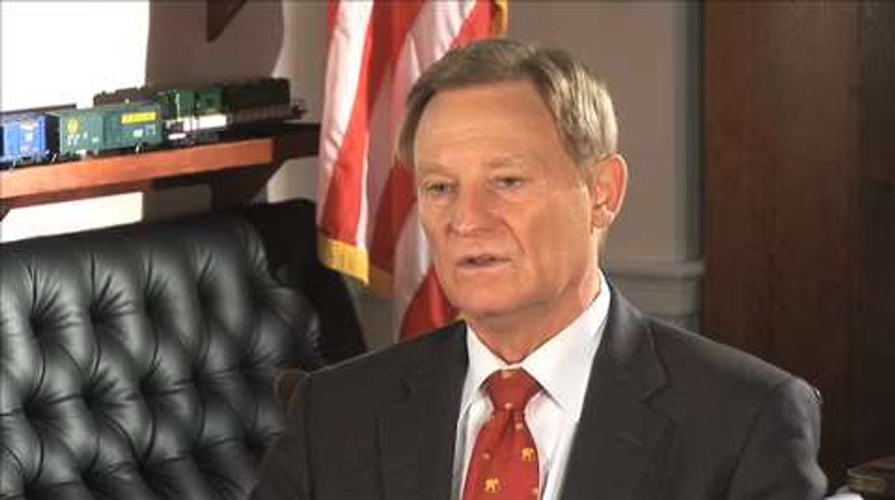 Bachus: Reform bill too political - POLITICO