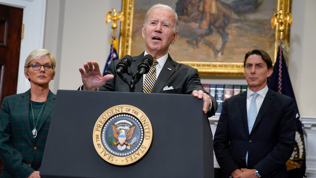 Biden pressures oil companies on gas prices