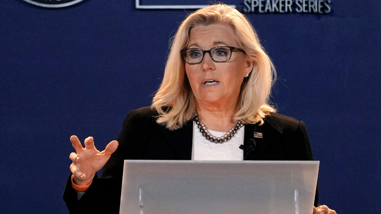 Liz Cheney: 'Republicans cannot be both loyal to Donald Trump and loyal to the C..