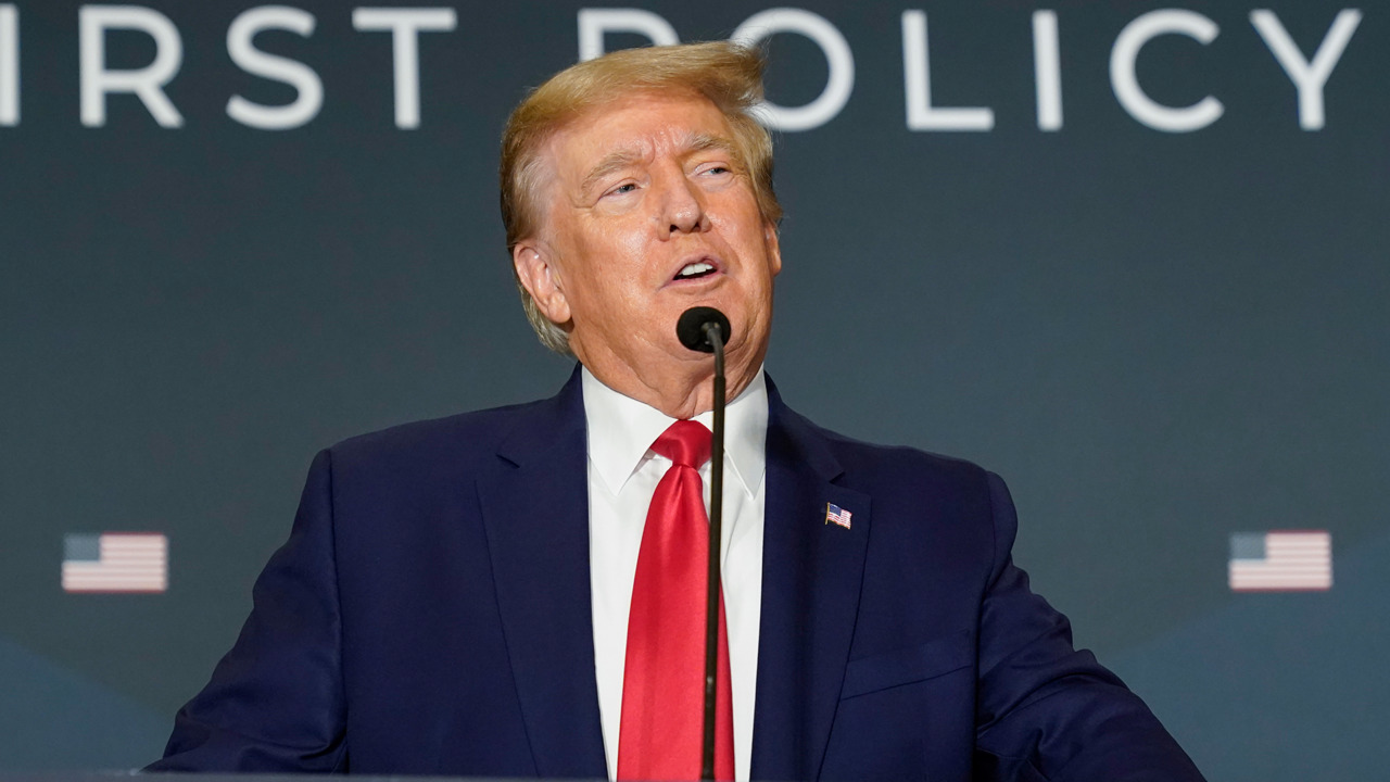 Trump, in return to D.C., hints at 2024 whereas rehashing 2020