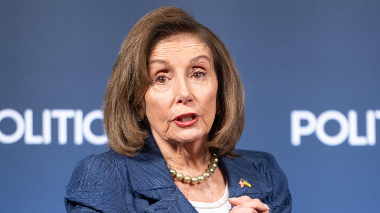 Pelosi Highlights Low Greenland US Support Amid Trump Acquisition Push