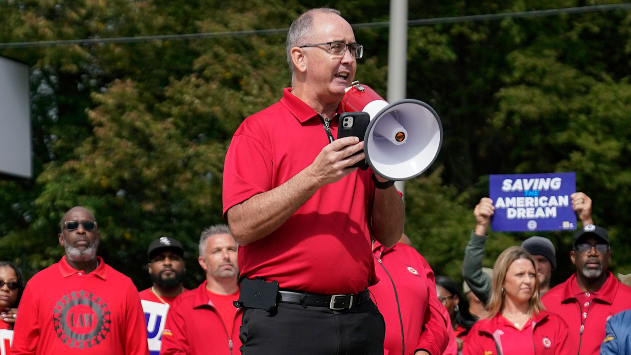 UAW holds off on widening strike citing 'significant progress' in talks ...