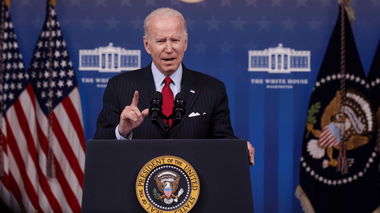 Biden announces the release of emergency oil reserves to combat high ...