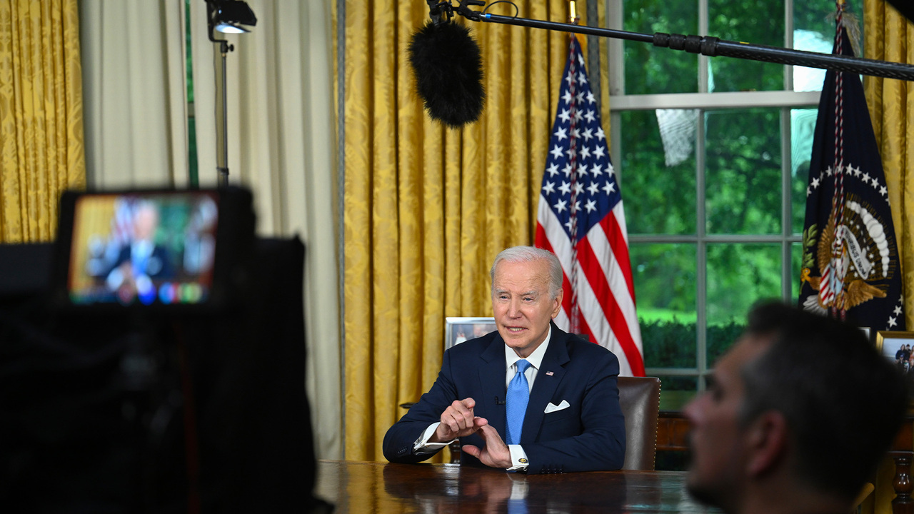 ‘crisis Averted Biden Lauds Bipartisan Debt Bill Flipboard