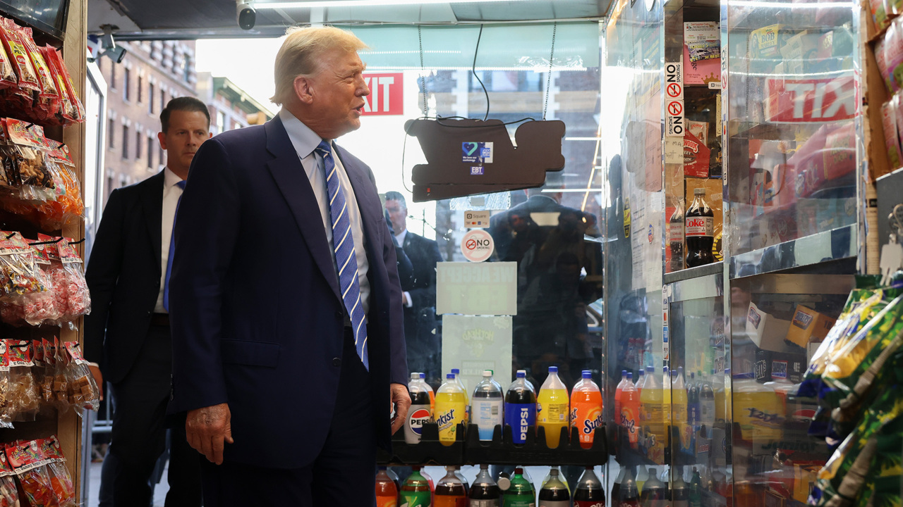 Watch: Trump visits bodega after day two of hush money trial