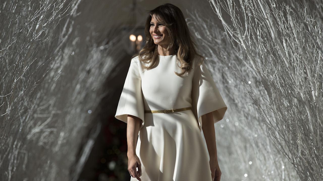 Melania Trump unveils the White House Christmas ...