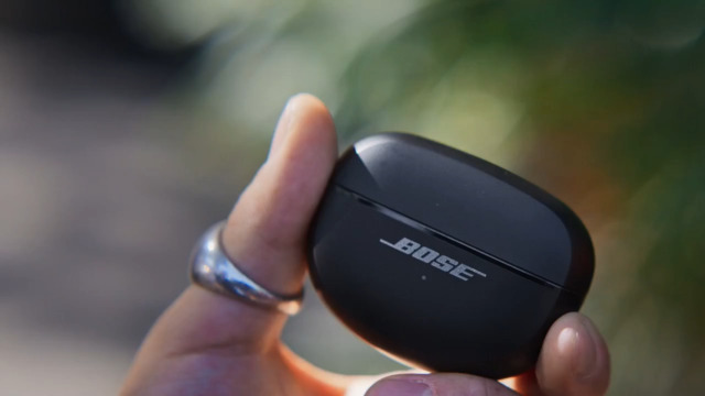 【美品】BOSE Ultra Open Earbuds 黒 Bose Ultra Open Earbuds Completely Wireless Open Earbuds