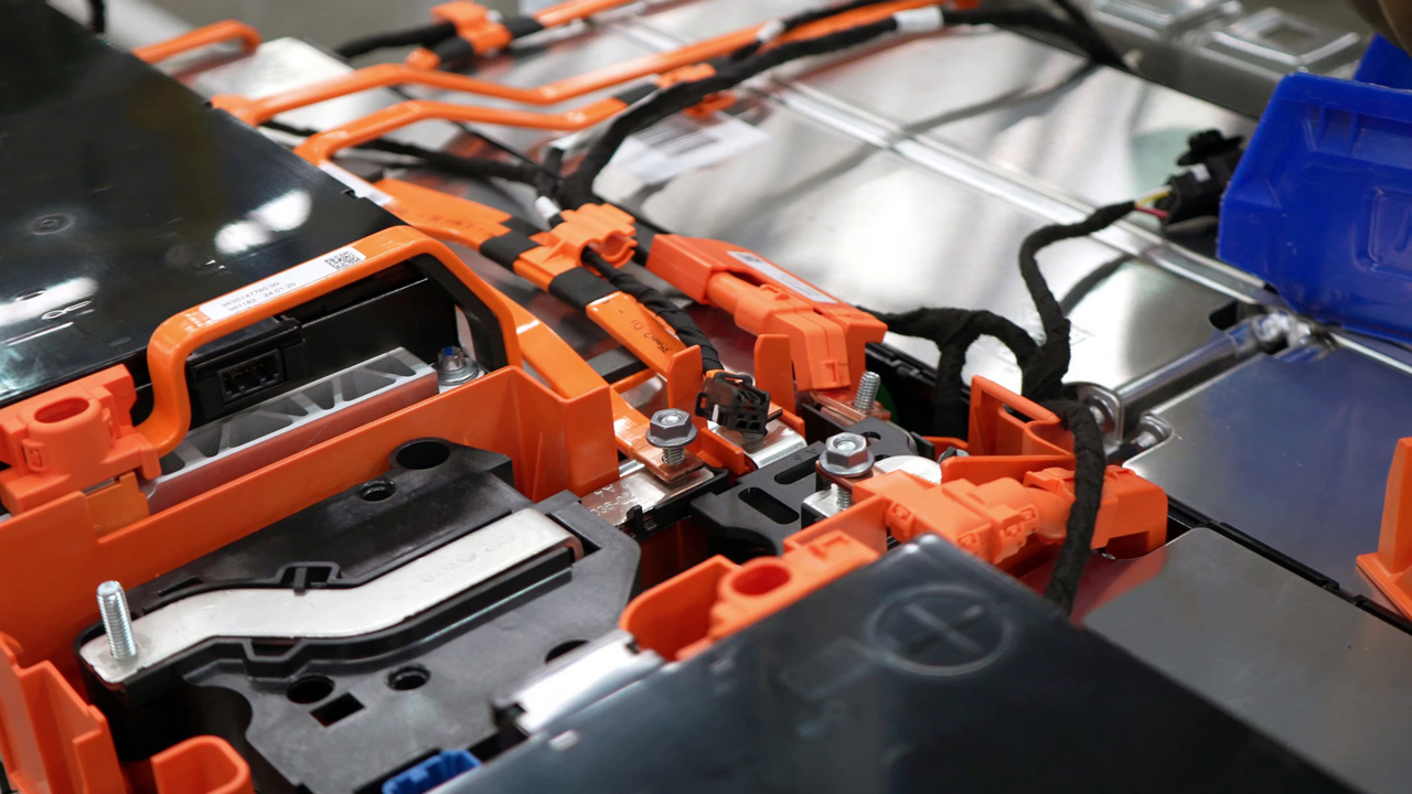 Credit Profiles of Leading Vehicle-Battery Suppliers Can Withstand Rapid Expansion