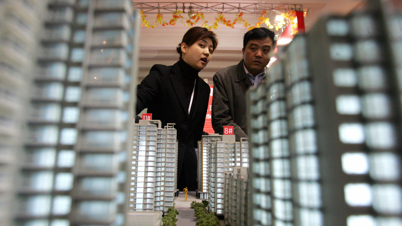 中国开征房地产税短期内或令地方政府的现金流承压