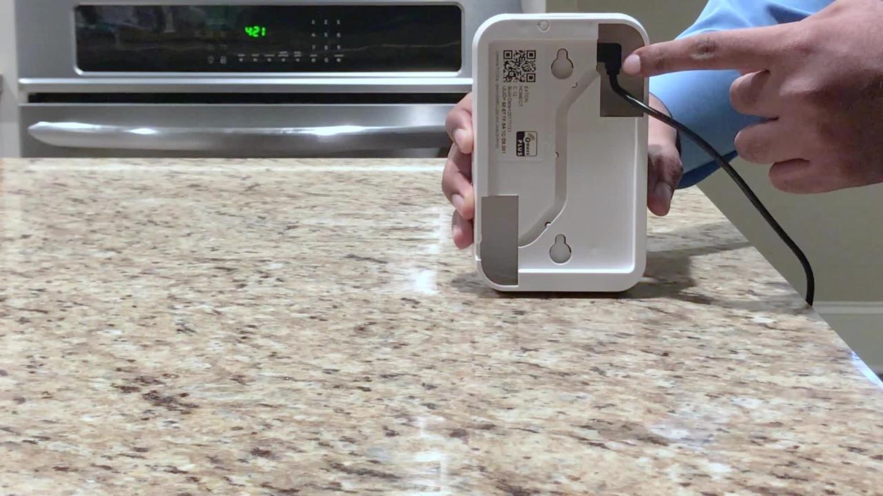 How to install the home automation hub Eaton videos