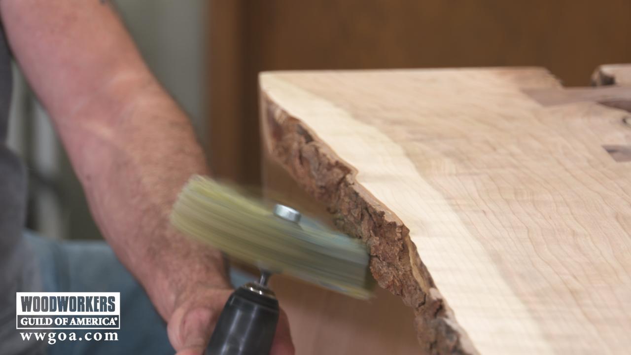Sanding Live Edge  WoodWorkers Guild of America