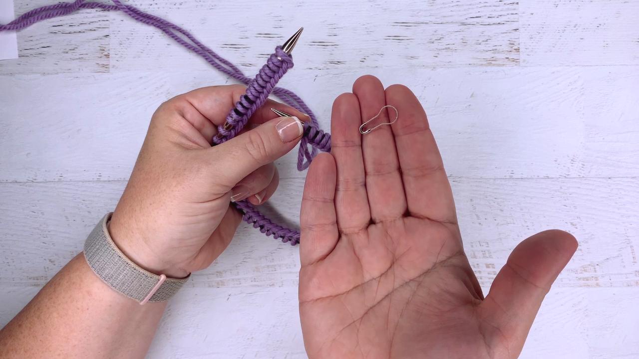 How to Knit a Two-Color Slipped Stitch Hat | The Knitting Circle