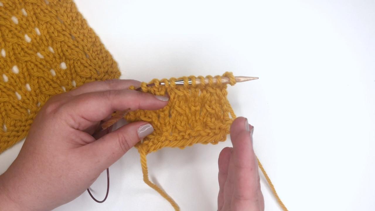 Basic Eyelet Stitch Knitting Pattern: Easy How To for Beginners - Little  Red Window