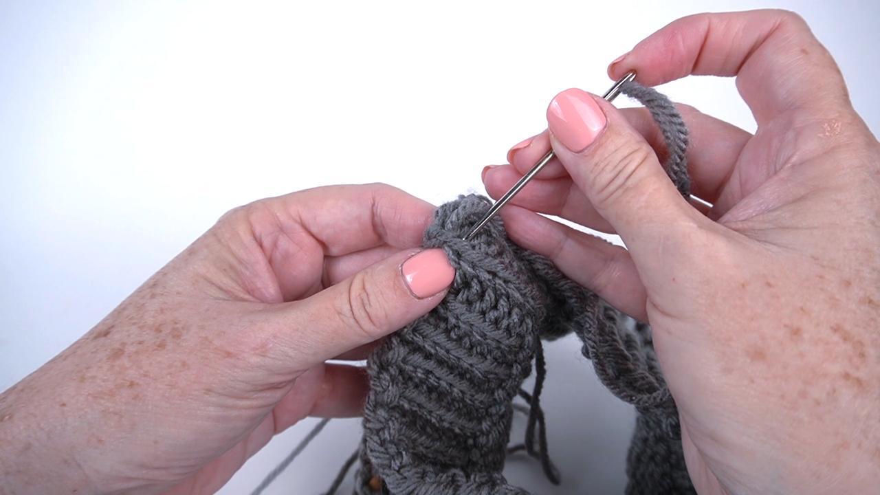 Weaving in Ends as you go, No yarn needle required! 