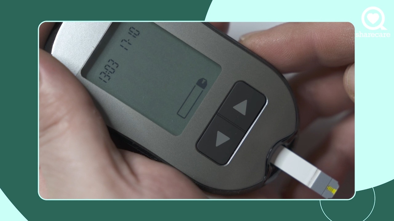 How a cellular-enabled glucose meter works