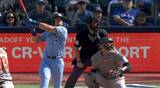 Blue Jays’ Barger cranks bases-clearing double to opposite field