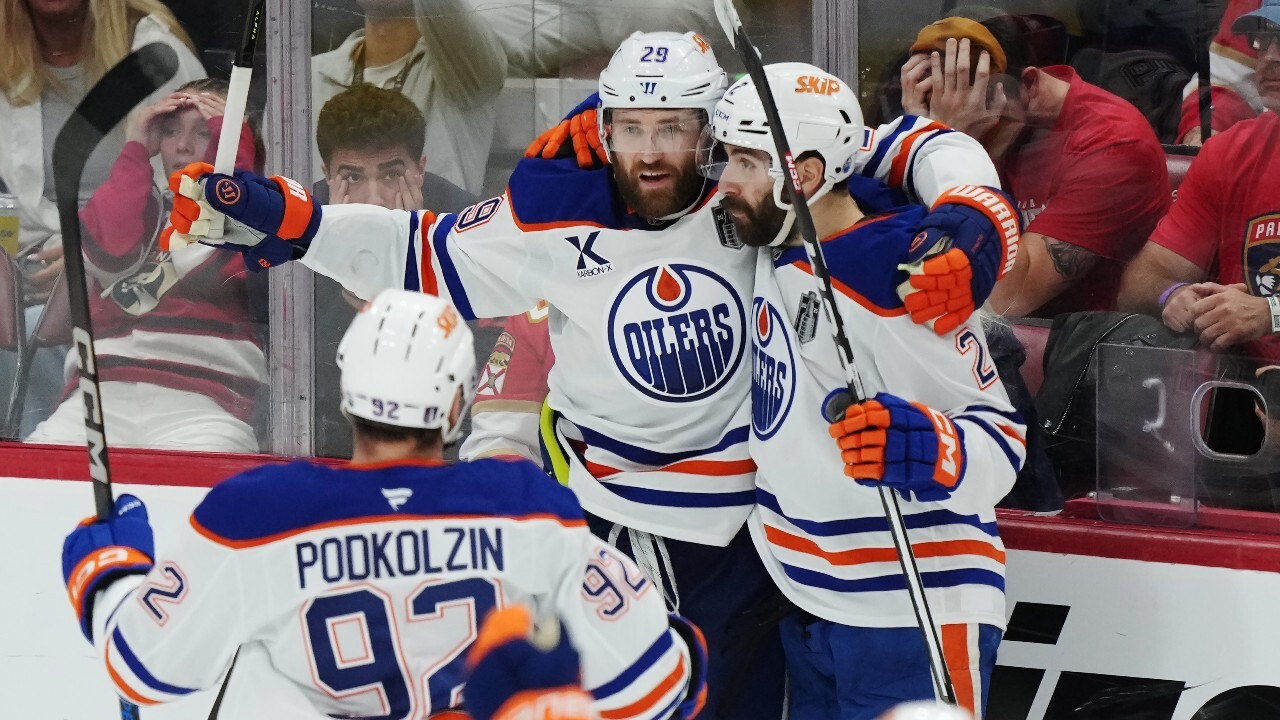 Calvin Pickard’s Surprise Heroics Fuel One of the Greatest Cup Finals Ever
