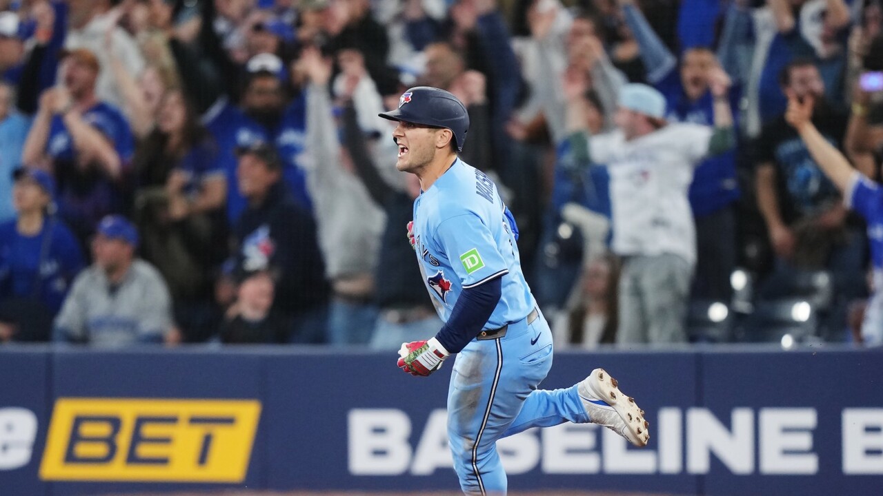How Blue Jays' plate discipline set table for Varsho's walk-off grand slam