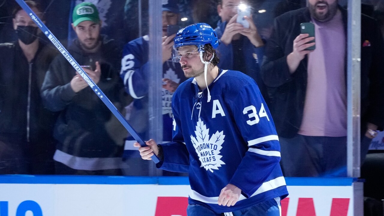 Maple Leafs' Auston Matthews tallies 100th point of the season